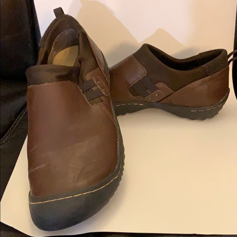 Women’s shoes